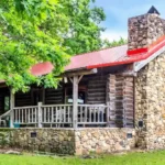 Willie Nelson House shown in the main article image